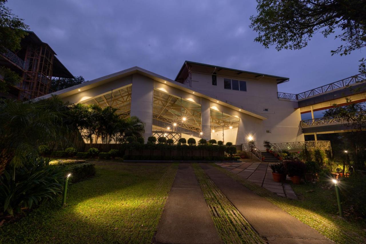 Honeydewwz Exoticaa Hotel & Resort Chikmagalur Exterior photo