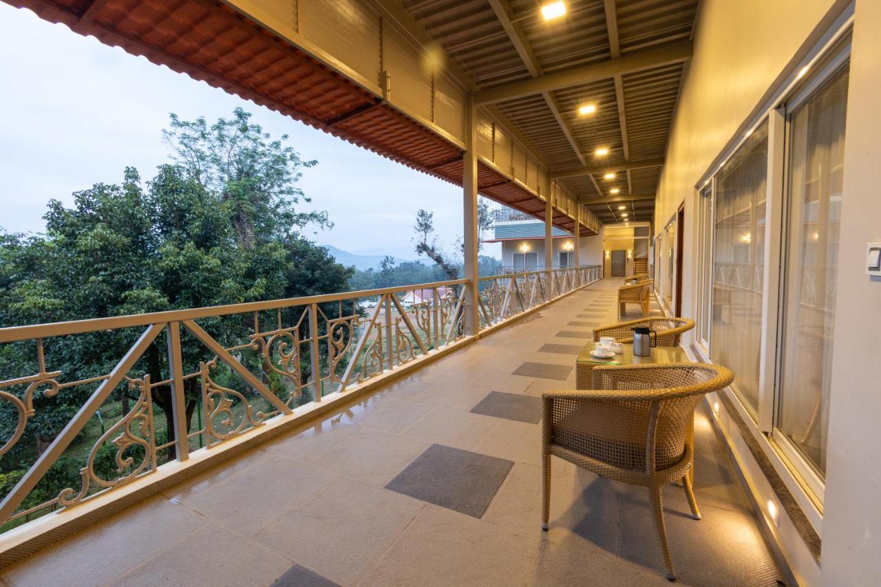 Honeydewwz Exoticaa Hotel & Resort Chikmagalur Exterior photo