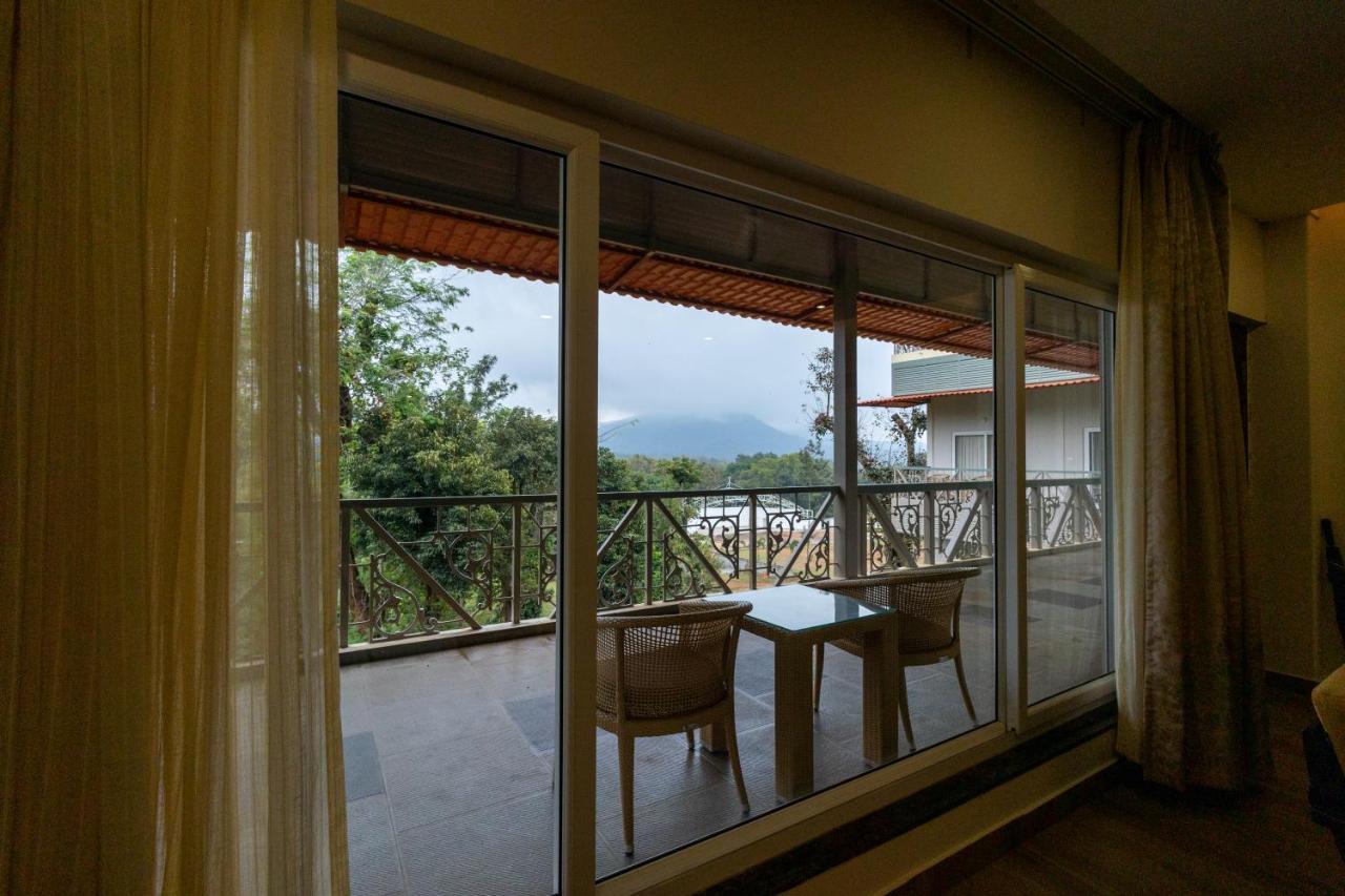 Honeydewwz Exoticaa Hotel & Resort Chikmagalur Exterior photo
